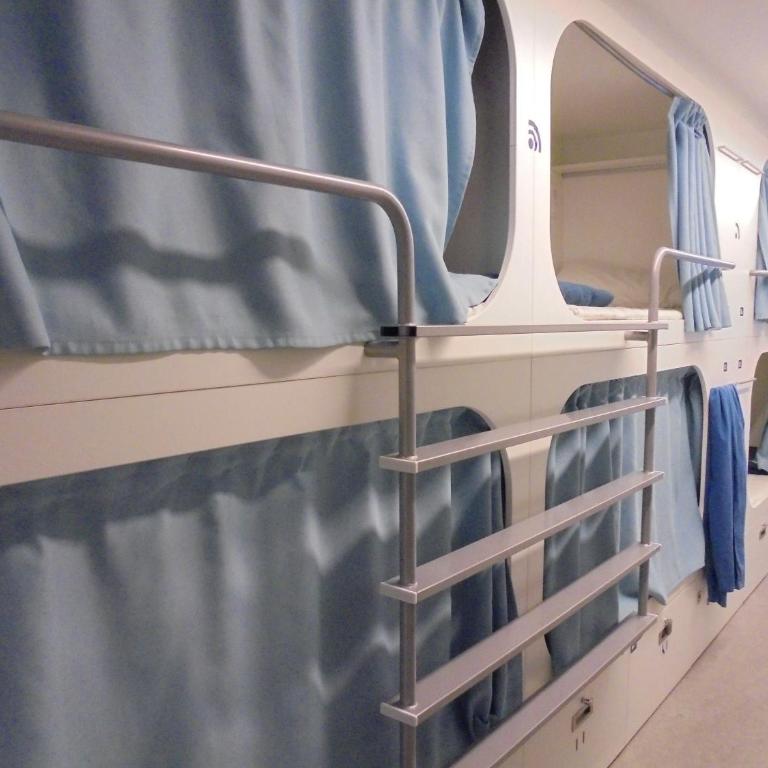 Dream Cube Hostel - Bed in 12-Bed Mixed Dormitory Room - 2