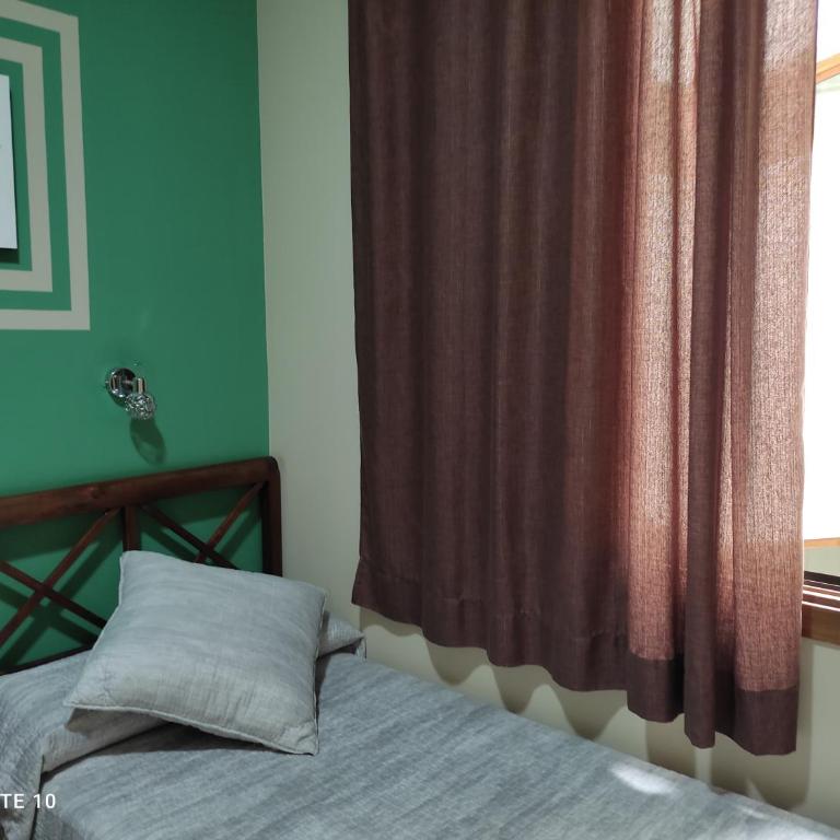 Hostal Puerta Carmona - Habitación Doble - 2 camas - 3