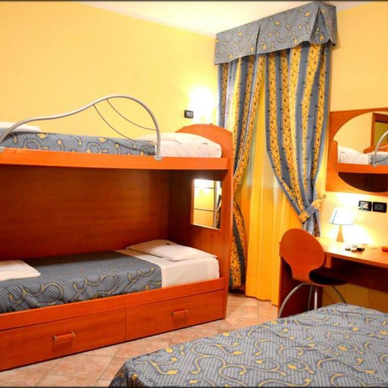 Hotel Anfora - Camera Quadrupla - 2