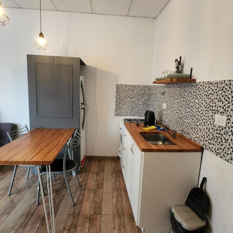 Depto roca - One-Bedroom Apartment - 6