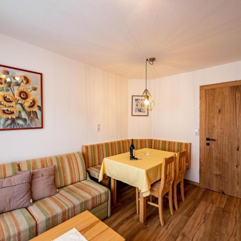 Rustika - Appartements & Spa - Comfort Apartment mit 2 Schlafzimmern und Balkon - 4
