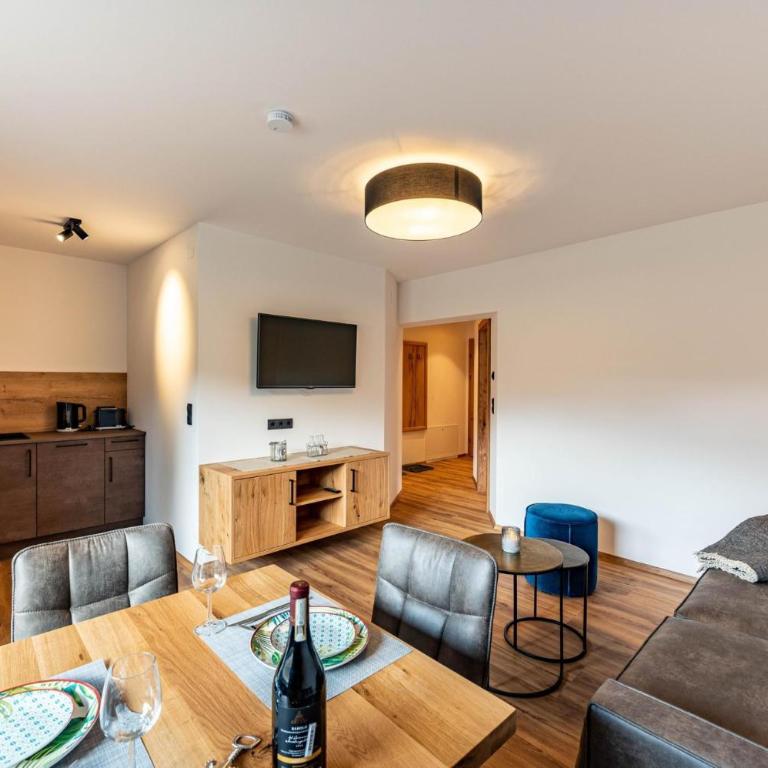 Rustika - Appartements & Spa - Apartment mit Balkon - 3