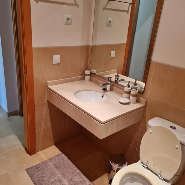 Casa Lima - Two-Bedroom Apartment - 28