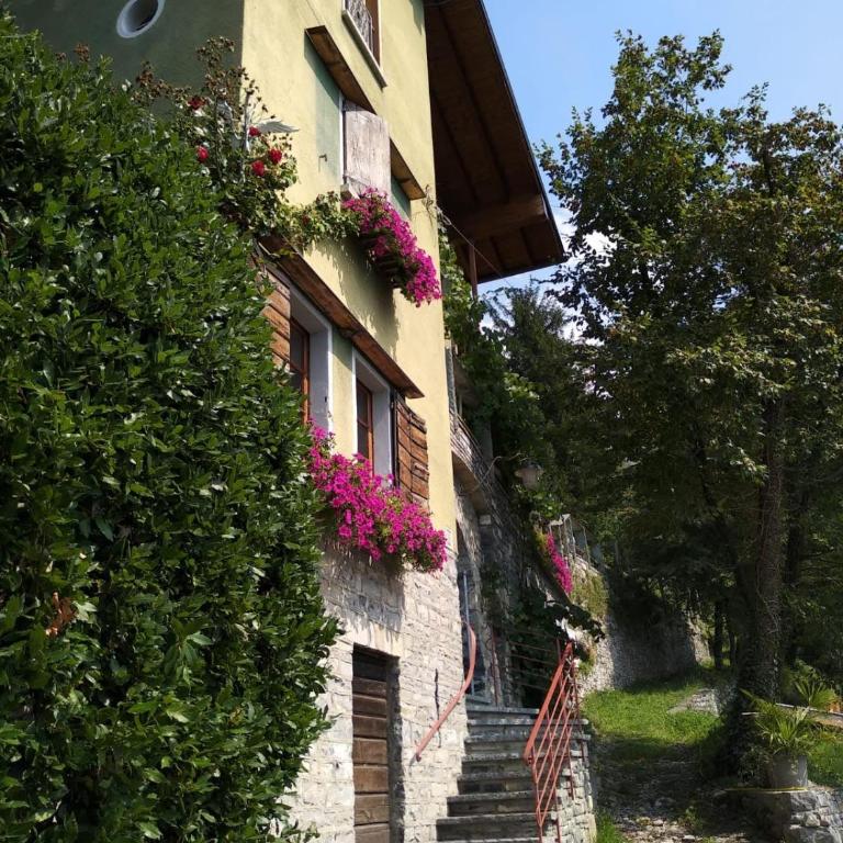 Casa Caravino - Appartamento con 2 Camere da Letto e Vista Lago - 23