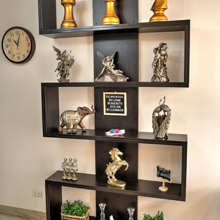 Dpto entero, 2do piso, ascensor y cochera - Three-Bedroom Apartment - 9