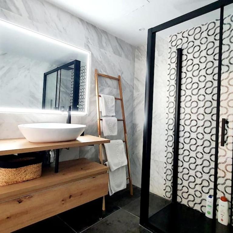 Spacious Loft, Parking Free M - Apartamento de 1 dormitorio - 16