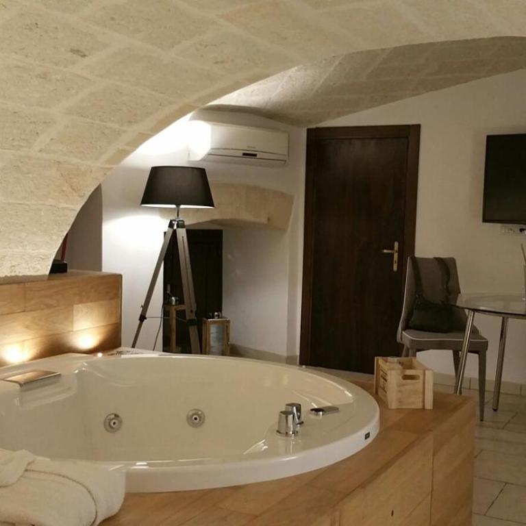 Palazzo Kapece - Suite Queen con Vasca Idromassaggio - 7