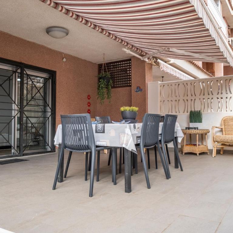 Global Vacacional, Apartamento con gran terraza en la playa de Canet de Berenguer - Apartamento - Planta baja - 2