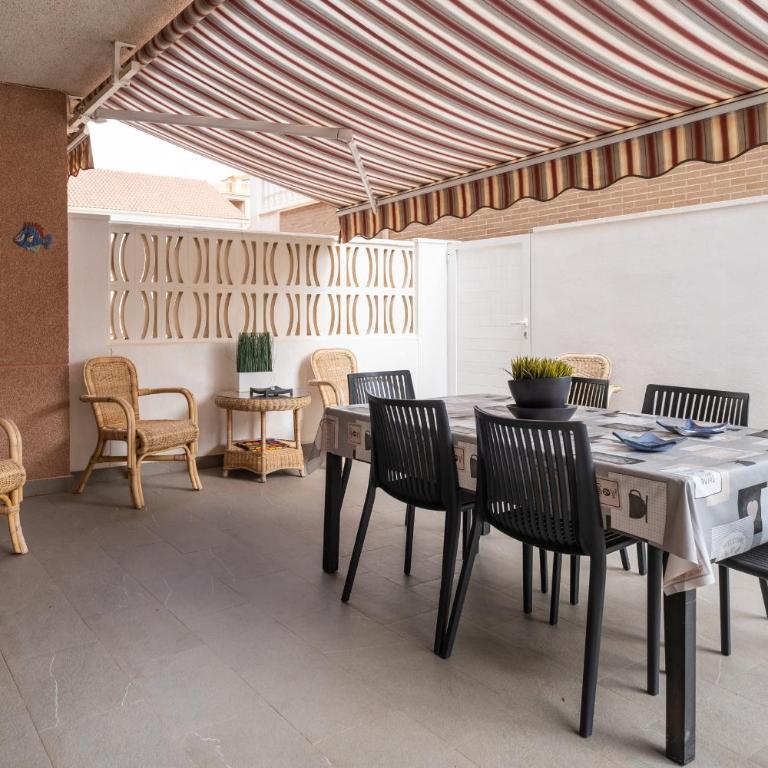 Global Vacacional, Apartamento con gran terraza en la playa de Canet de Berenguer - Apartamento - Planta baja - 3