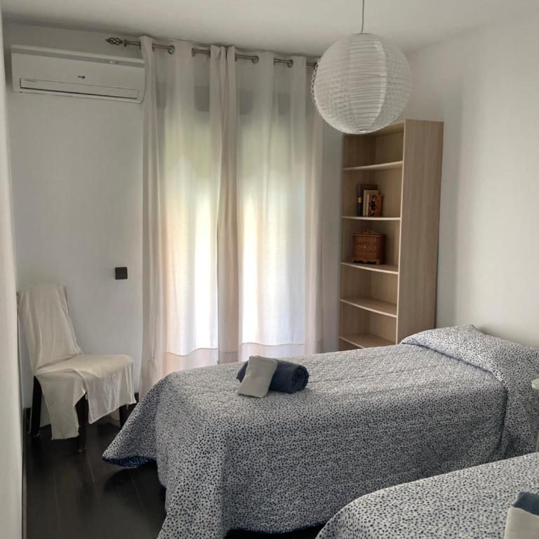 Casa adosada con piscina a 5 minutos de la playa . - Casa de 3 dormitorios - 14