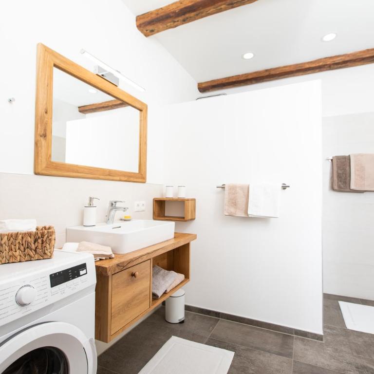 Ferienwohnungen in der alten Schnapsbrennerei Kolleritsch in Mureck - Apartment - auf 2 Etagen - 5