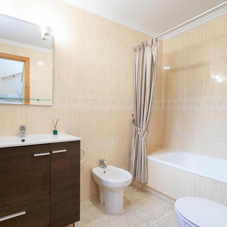 Apartment near the beach - Two-Bedroom Apartment - 21