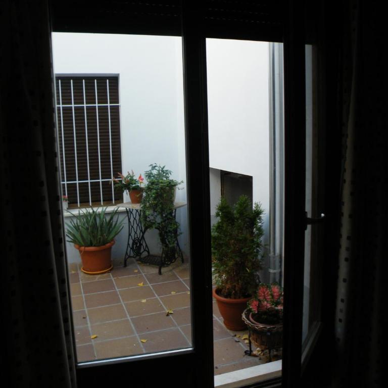 Hostal La Ribera del Júcar - Quadruple Room - 1