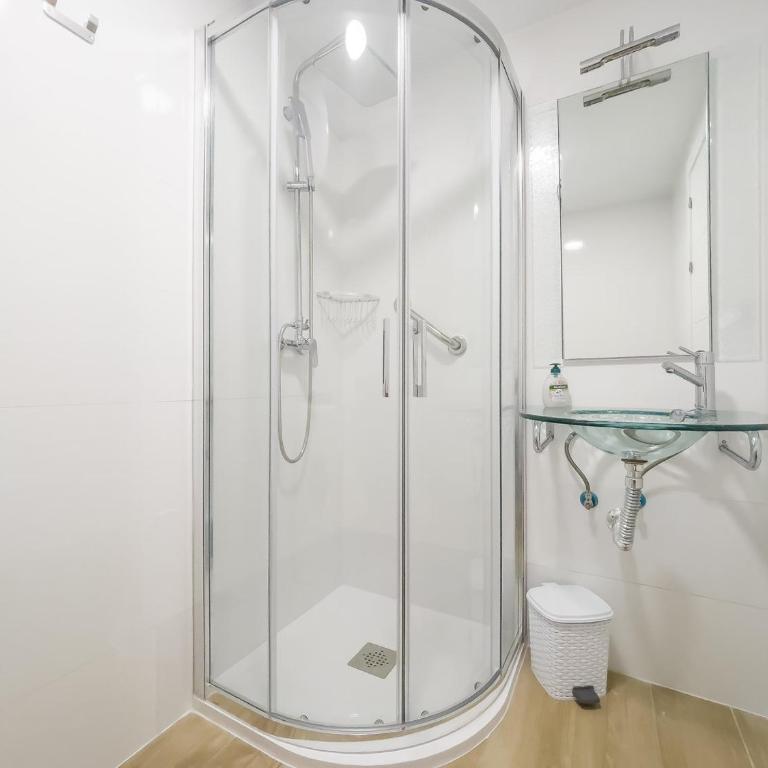 Shore Thing Playa - Three-Bedroom Apartment - 9