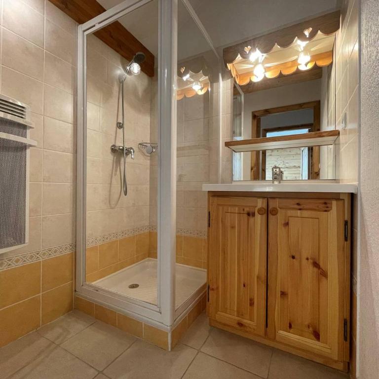 Duplex 64m² 5 pièces, 8 pers., Parking, animaux bienvenus - Briançon - FR-1-330C-132 - Appartement - 7
