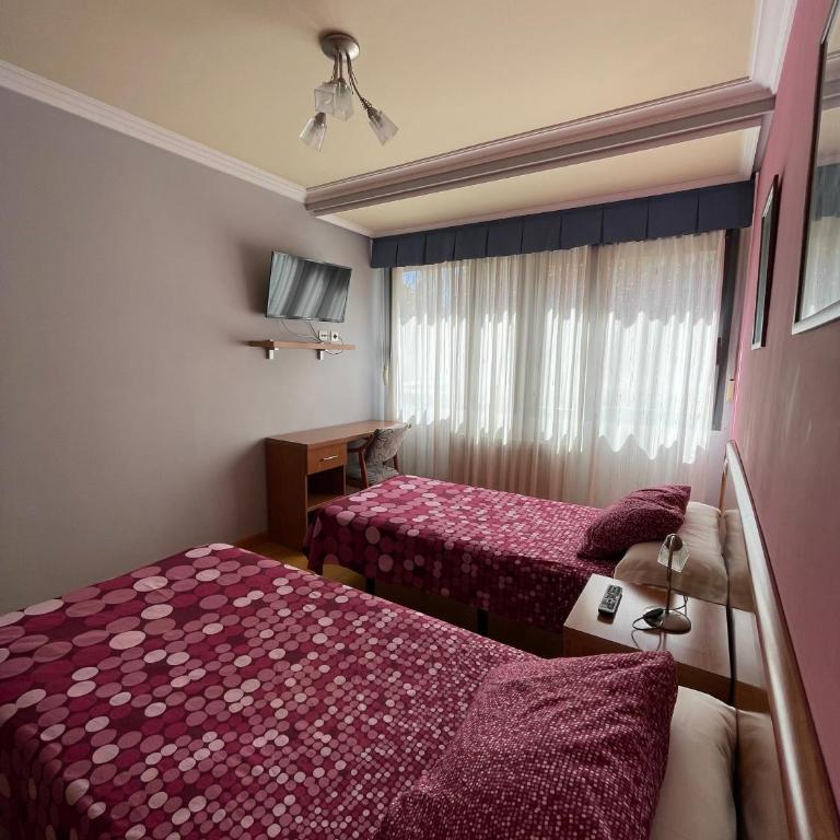 Hostal Santiago 2 - Habitación Doble - 2 camas - 6
