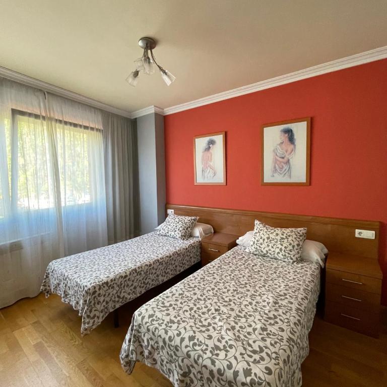 Hostal Santiago 2 - Habitación Doble - 2 camas - 2