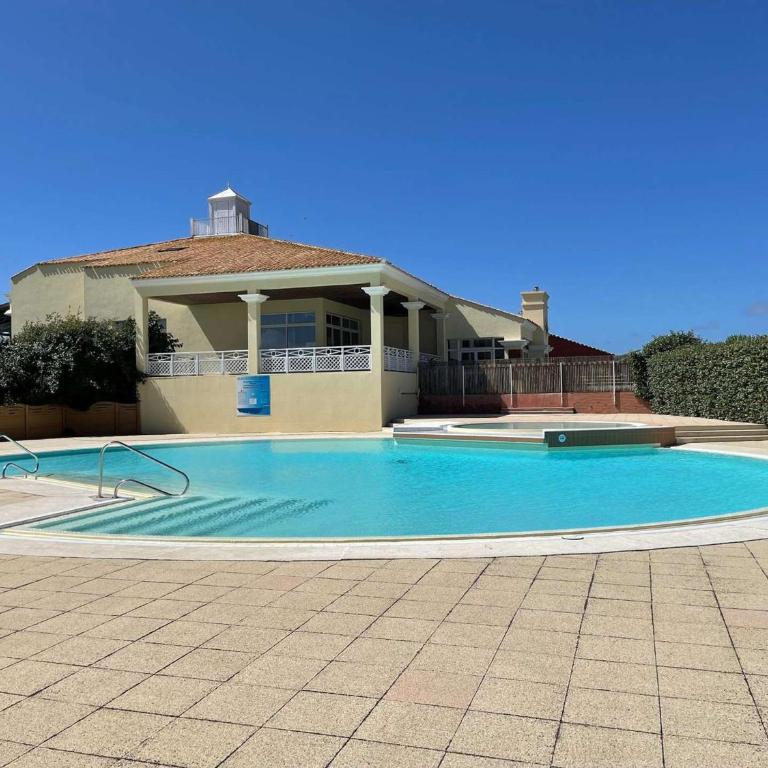 Appartement 3 pièces avec balcon, piscine et parking à proximité de la mer - 6 couchages - FR-1-224C-188 - Apartment (6 Erwachsene) - 20