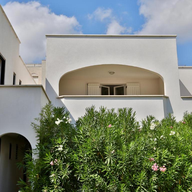 Beach Cannes Bungalows - Holiday Apartments near Cannes - Appartement avec Terrasse - 11