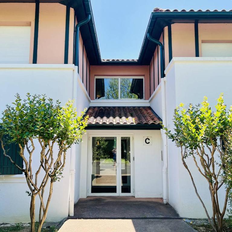 Cambo : T2 Confortable avec Wifi et Parking - One-Bedroom Apartment - 3