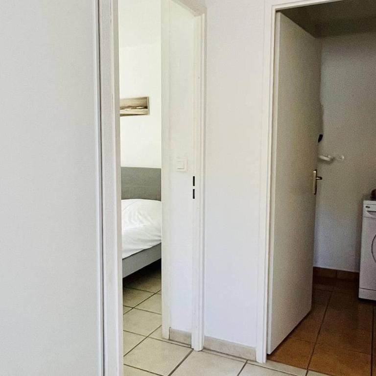 Cambo : T2 Confortable avec Wifi et Parking - One-Bedroom Apartment - 4