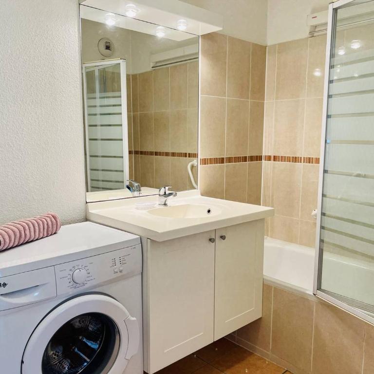 Cambo : T2 Confortable avec Wifi et Parking - One-Bedroom Apartment - 8