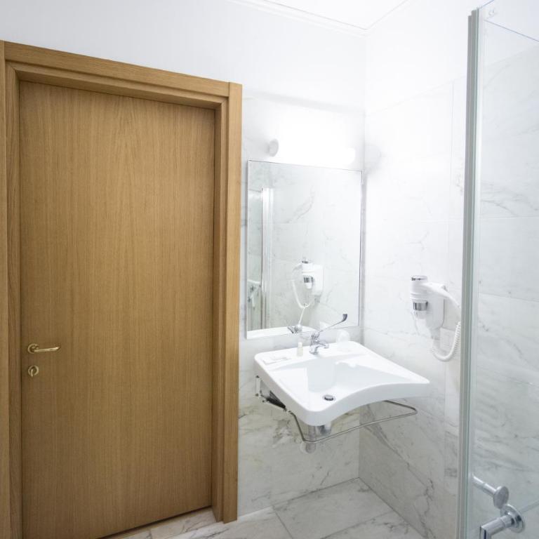 Domus Stella Maris - Casa per Ferie - Camera Matrimoniale con Accesso Disabili - 4