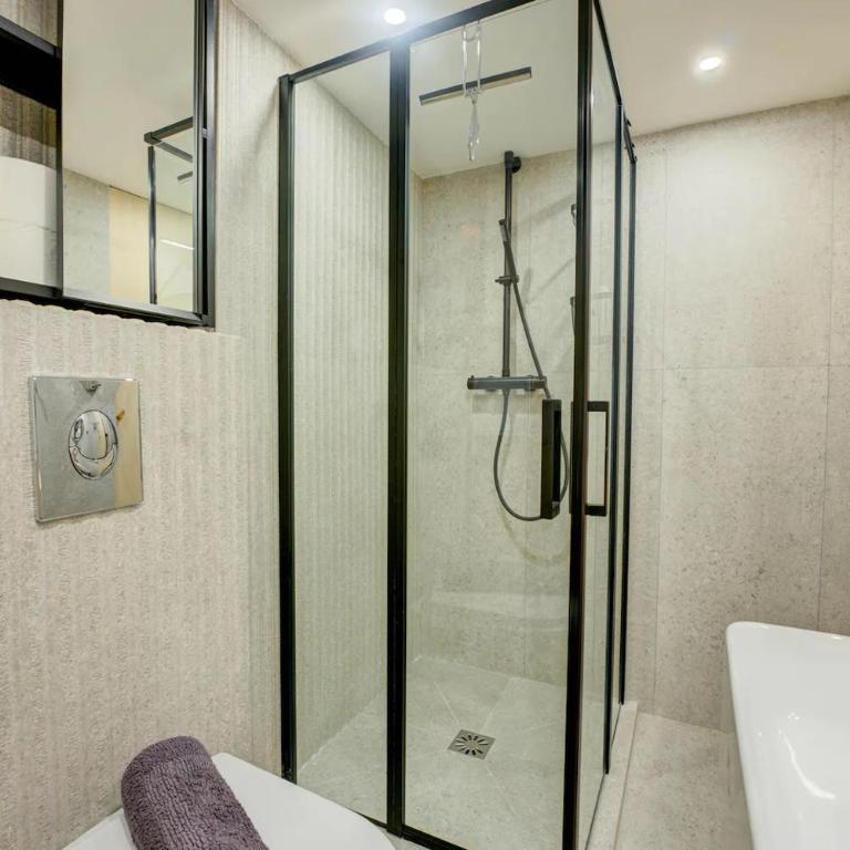Duplex Studio Apt Mezzanine near Shops & Cafes - Appartement 1 Chambre - 13