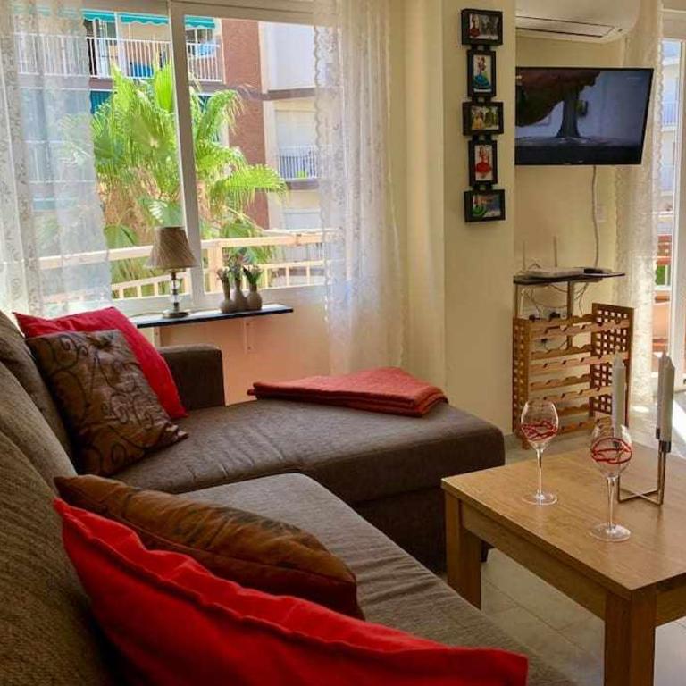 En la 2a línea en Torre del Mar - Apartamento de 2 dormitorios - 28