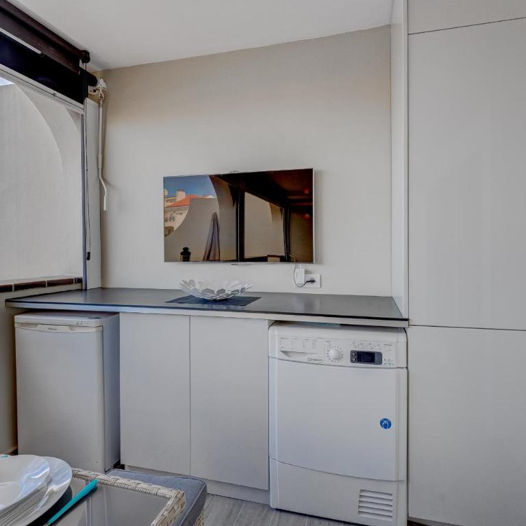 Heated Pool Stylish 3 Bedrm Apartment Los Cristianos - Apartamento de 3 dormitorios - 26