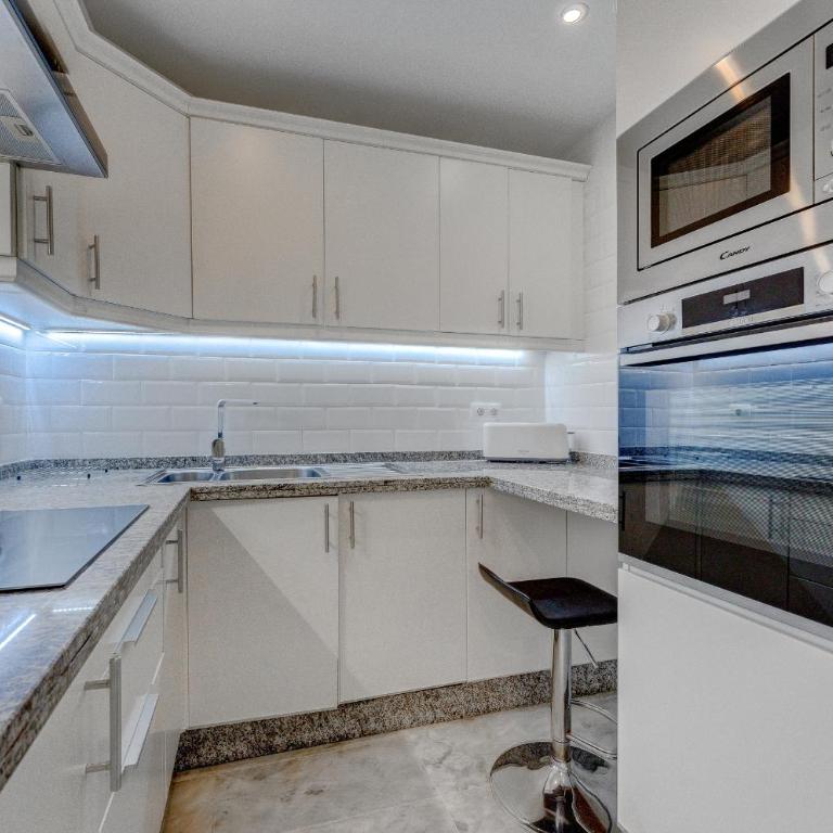 Heated Pool Stylish 3 Bedrm Apartment Los Cristianos - Apartamento de 3 dormitorios - 32