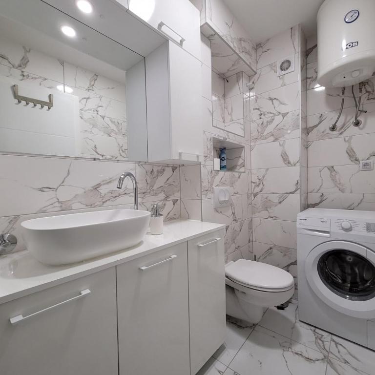 Stan m&s, Boulevard-centar grada - Apartman sa 2 Spavaće Sobe - 13