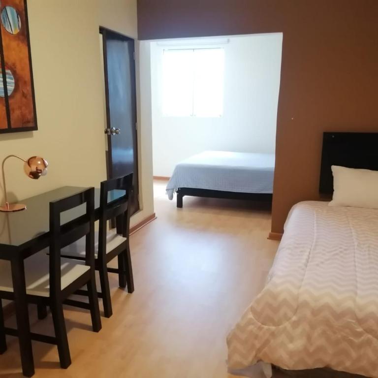 Miraflores Rooms - Habitación Doble con baño privado - 1 o 2 camas - 4