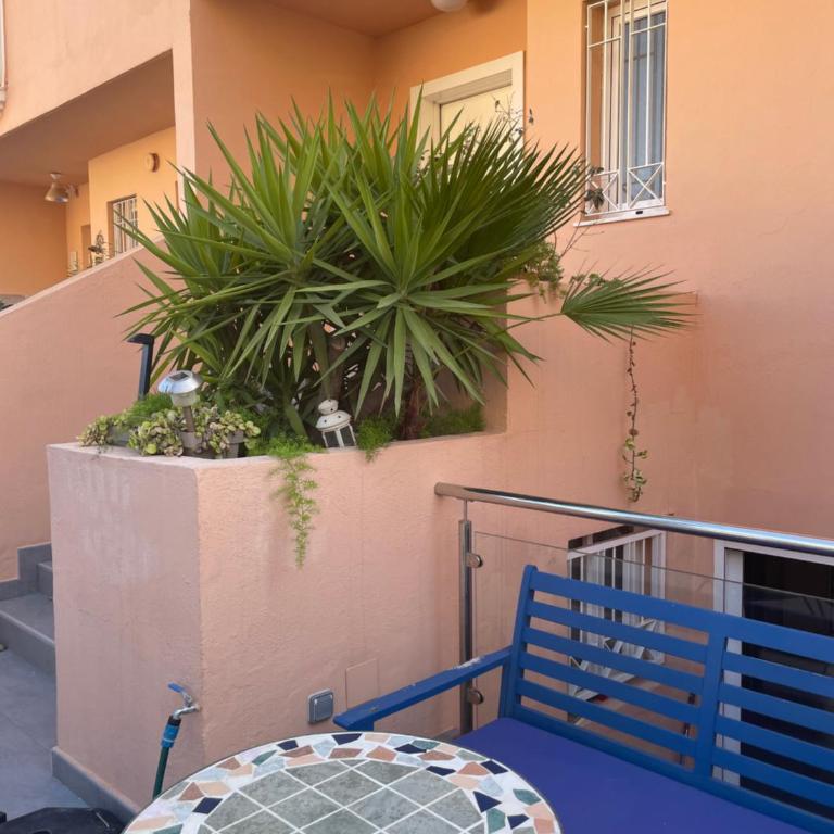 Casa adosada con piscina a 5 minutos de la playa . - Casa de 3 dormitorios - 5