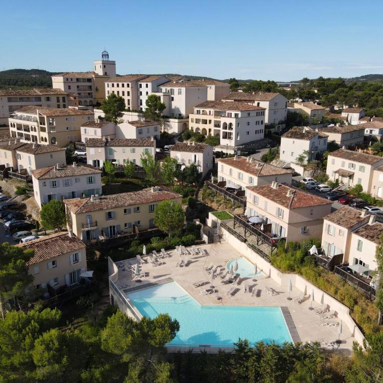 Maison de Vacances en Provence avec Piscine, Golf à Proximité, Fibre et Linge Haut de Gamme - FR-1-658-9 - Maison de Vacances - 1