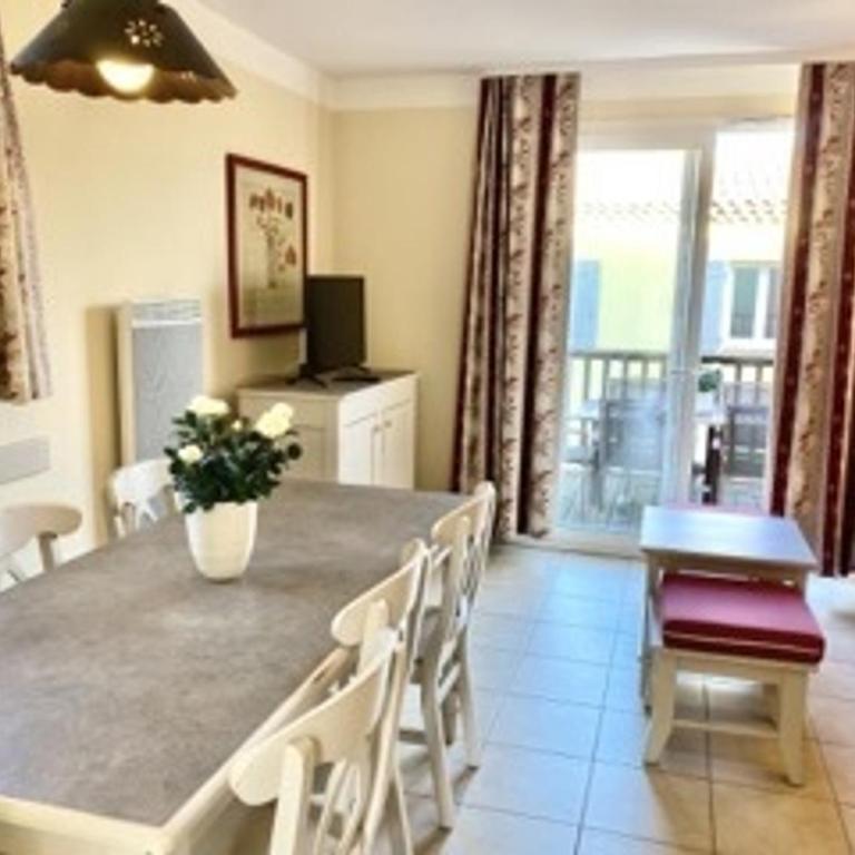 Maison de Vacances en Provence avec Piscine, Golf à Proximité, Fibre et Linge Haut de Gamme - FR-1-658-9 - Maison de Vacances - 5