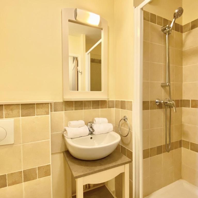 Maison de Vacances en Provence avec Piscine, Golf à Proximité, Fibre et Linge Haut de Gamme - FR-1-658-9 - Maison de Vacances - 7