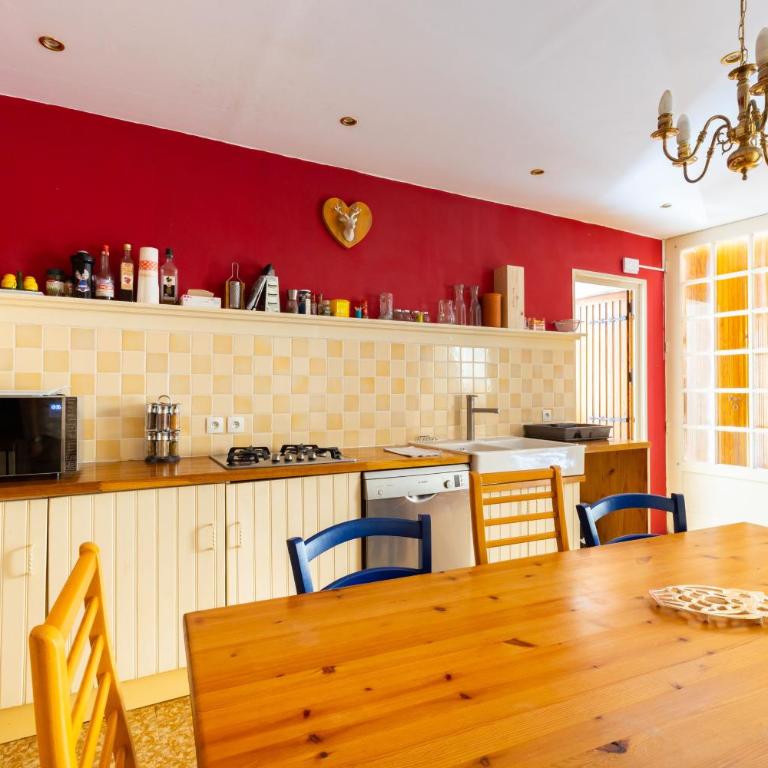 Le Gite du Chevreuil, 200 Mètres de BEAUVAL - Villa - 33
