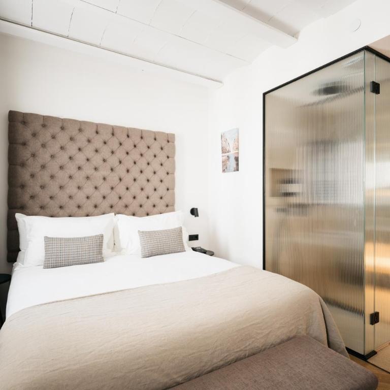 Boutique Hotel Petit Montisión - Habitación Doble Estándar - 12