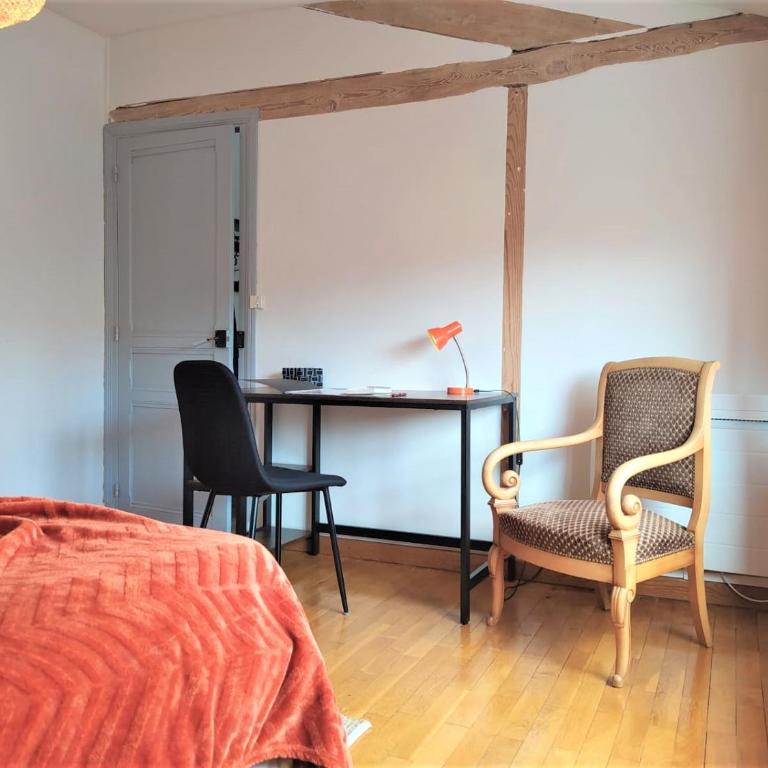 Gite de la rivière avec patio et parking centre ville - Maison de Ville 3 Chambres - 11