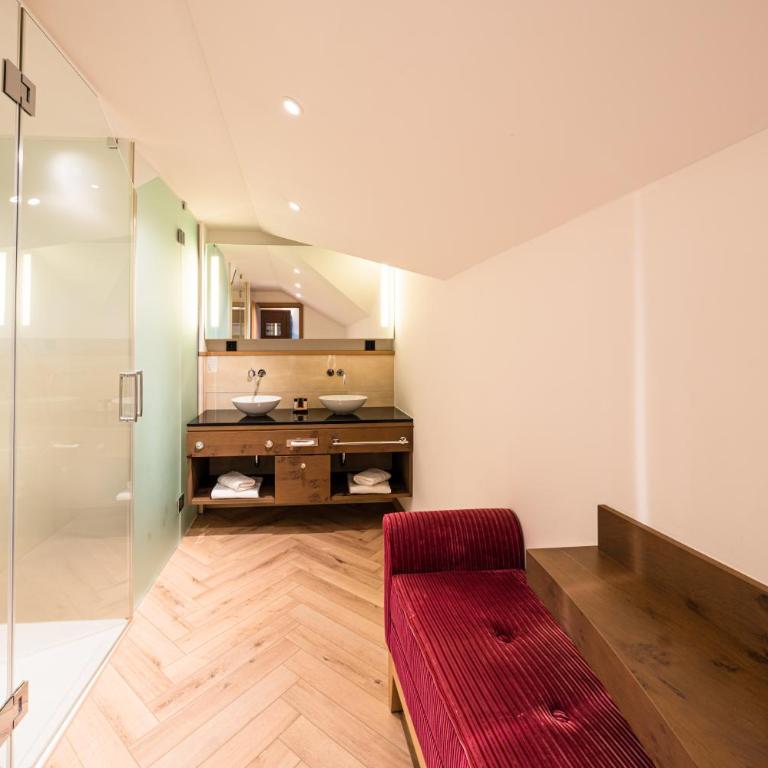 Das Rübezahl - Romantic Hideaway & Boutique Spa - Deluxe Themensuite Royal - 8