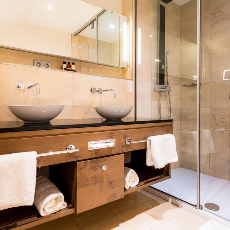 Das Rübezahl - Romantic Hideaway & Boutique Spa - Deluxe Themensuite Royal - 6