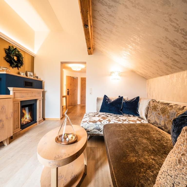 Das Rübezahl - Romantic Hideaway & Boutique Spa - Deluxe Themensuite Royal - 9
