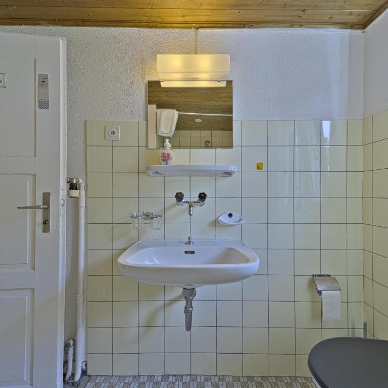 Chalet Speciale - Celerina - Dreibettzimmer mit Gemeinschaftsbad - 7
