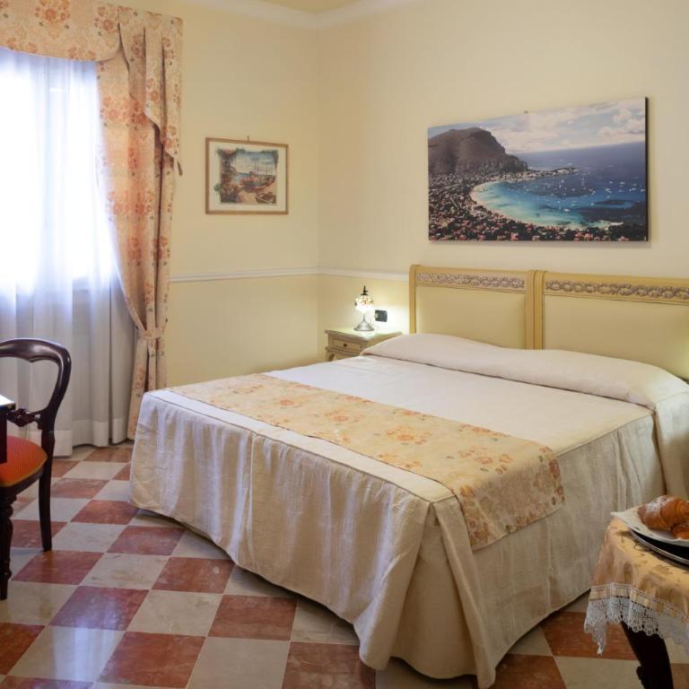Hotel Trinacria - Camera Deluxe Matrimoniale/Doppia con Letti Singoli - 1