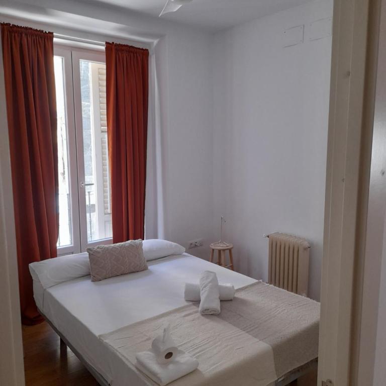 Espoz habitaciones - Double Room with Shared Bathroom - 1