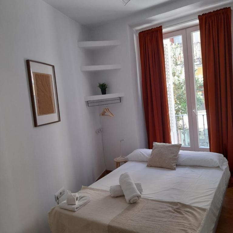 Espoz habitaciones - Double Room with Shared Bathroom - 2