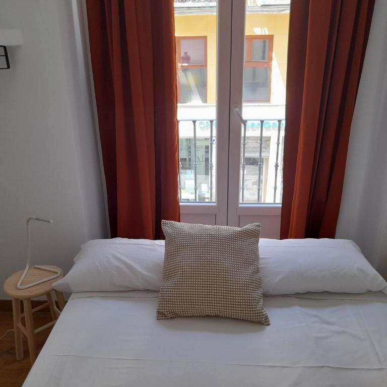 Espoz habitaciones - Double Room with Shared Bathroom - 3