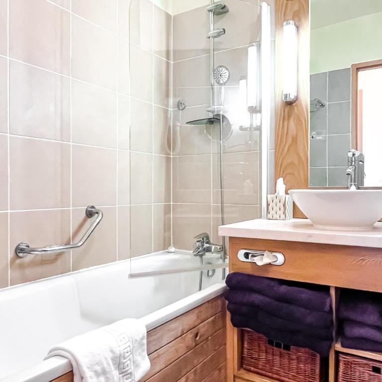 Bright, spacious South-facing 1-bedroom apartment - Apartment mit Blick auf die Berge - 16