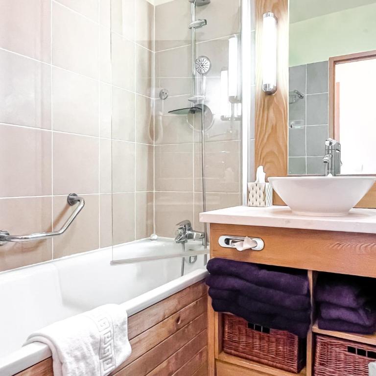 Bright, spacious South-facing 1-bedroom apartment - Apartment mit Blick auf die Berge - 20